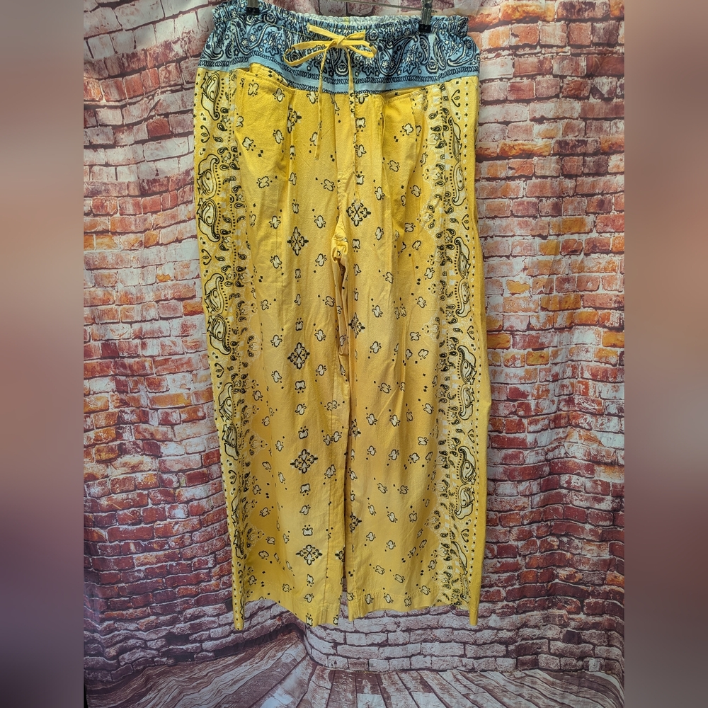 Free People Handerchief Pattern Pants Size Large